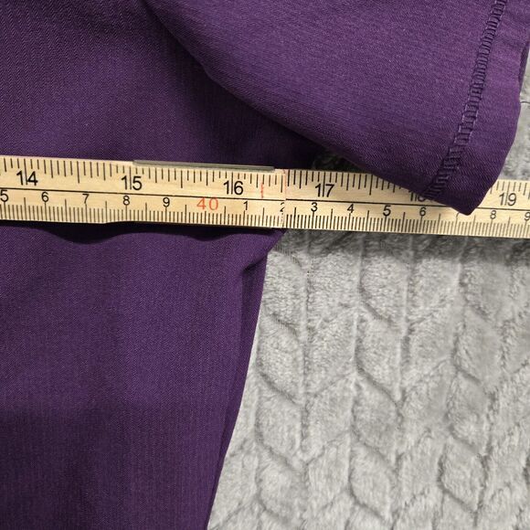 Barco Skechers Scrub Top Womens Size XS Purple Short Sleeve 3 Pockets Stretch - Picture 3 of 6